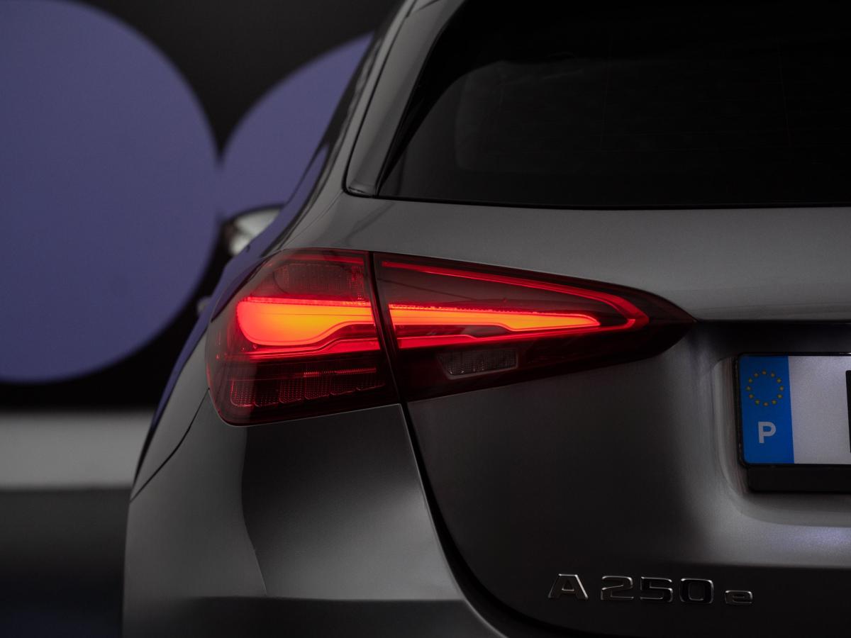 mercedes-benz-classe-a-2024-hibrido-a-gasolina-1332cc