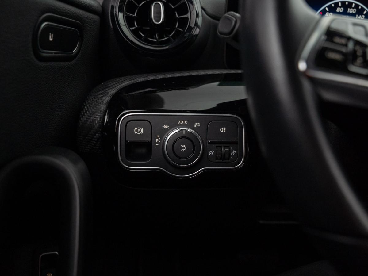 mercedes-benz-classe-a-2024-hibrido-a-gasolina-1332cc
