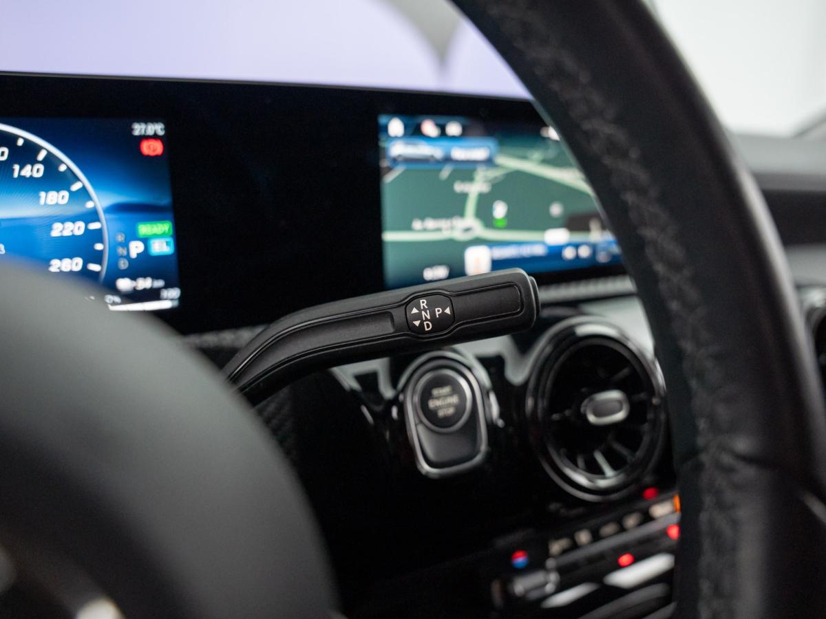 mercedes-benz-classe-a-2024-hibrido-a-gasolina-1332cc