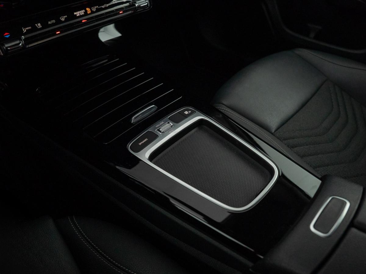 mercedes-benz-classe-a-2024-hibrido-a-gasolina-1332cc