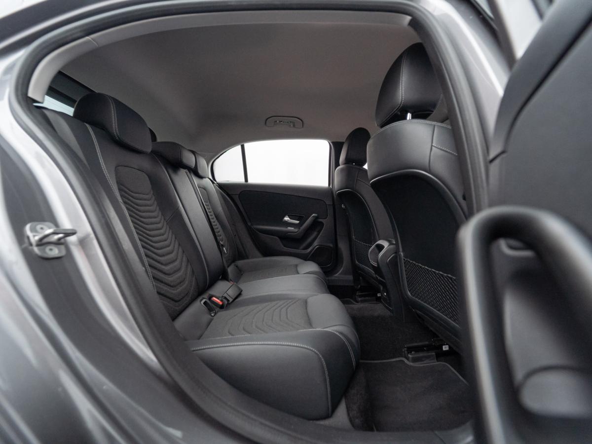 mercedes-benz-classe-a-2024-hibrido-a-gasolina-1332cc