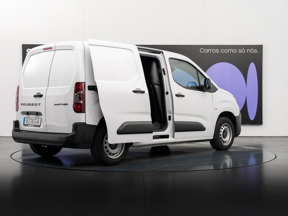 peugeot-partner-2025-diesel-1499cc