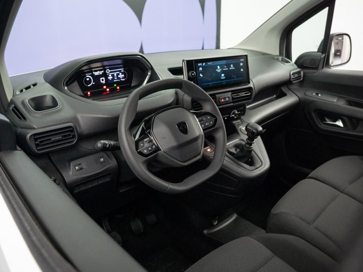 peugeot-partner-2025-diesel-1499cc