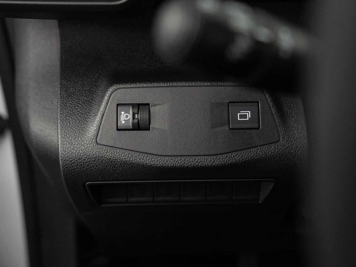 peugeot-partner-2025-diesel-1499cc