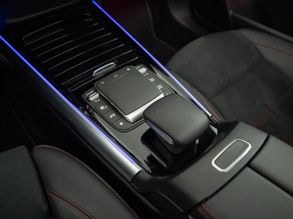 mercedes-benz-gla-2022-hibrido-a-gasolina-1332cc