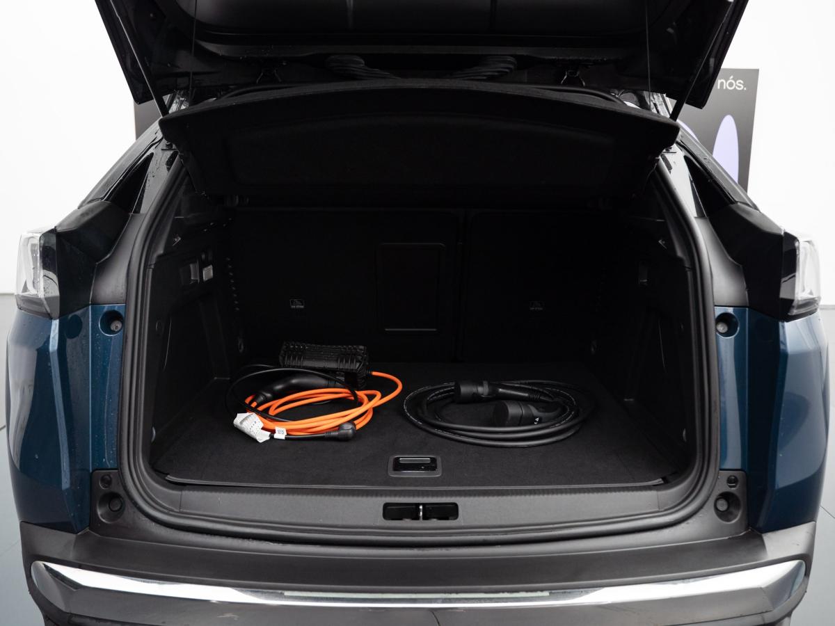 peugeot-3008-2023-hibrido-a-gasolina-1598cc