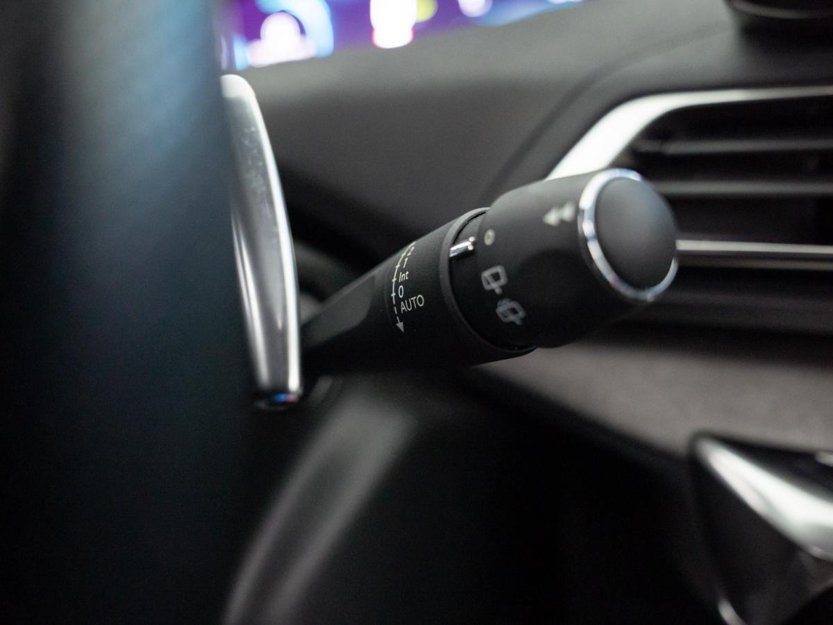 peugeot-3008-2023-hibrido-a-gasolina-1598cc