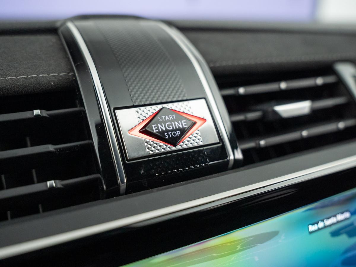 ds-ds-7-crossback-2022-hibrido-a-gasolina-1598cc