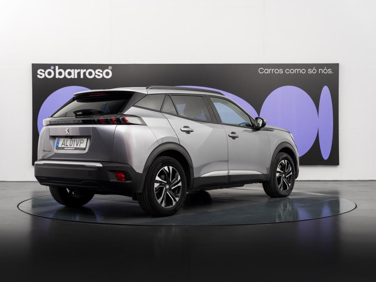 peugeot-2008-2021-eletrico-500cc