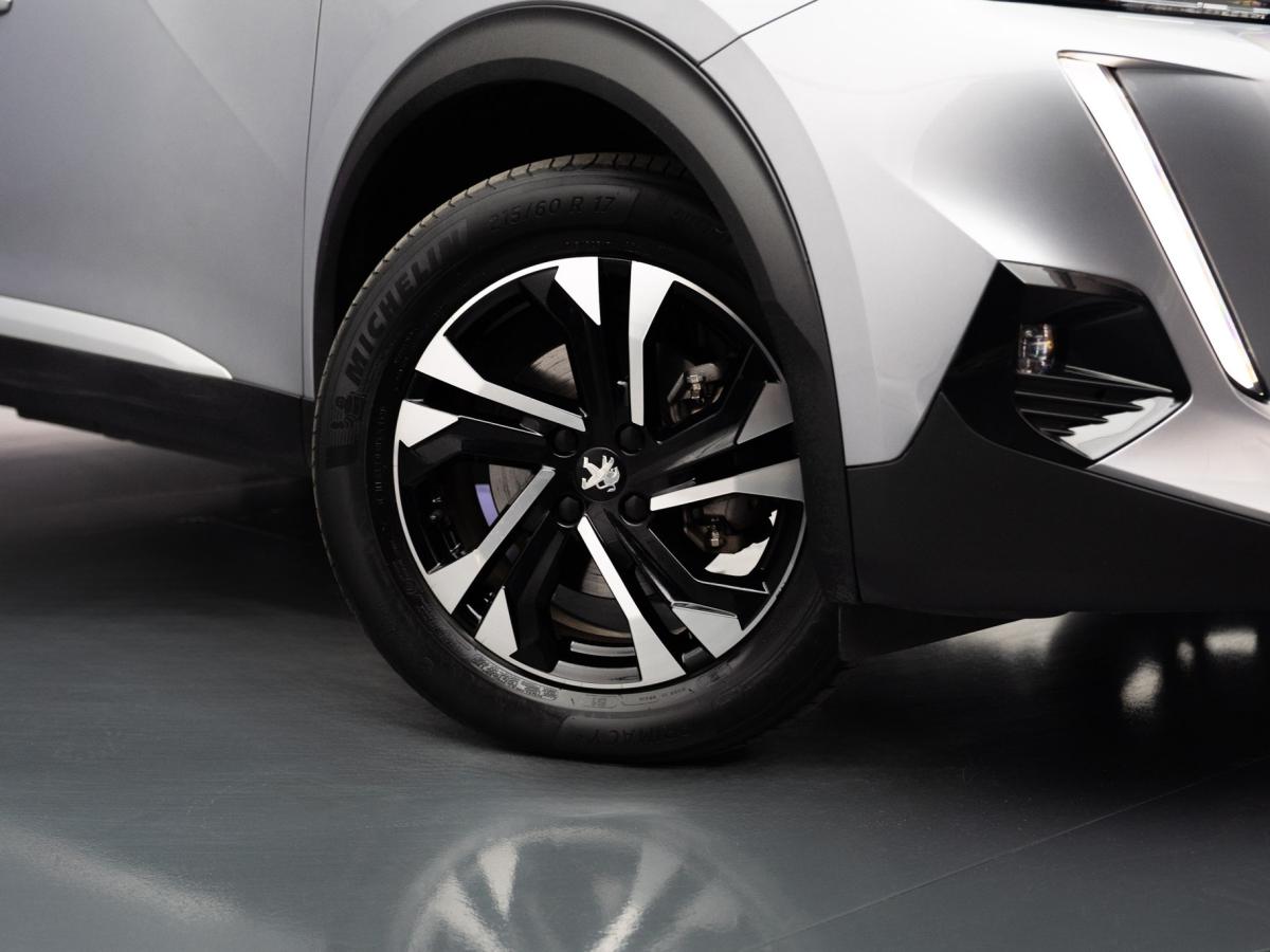 peugeot-2008-2021-eletrico-500cc