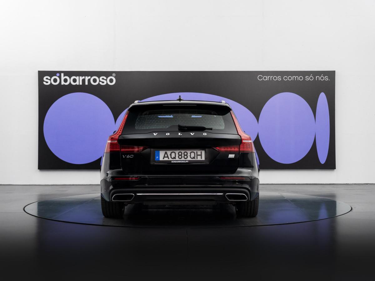 volvo-v60-2022-hibrido-a-gasolina-1969cc