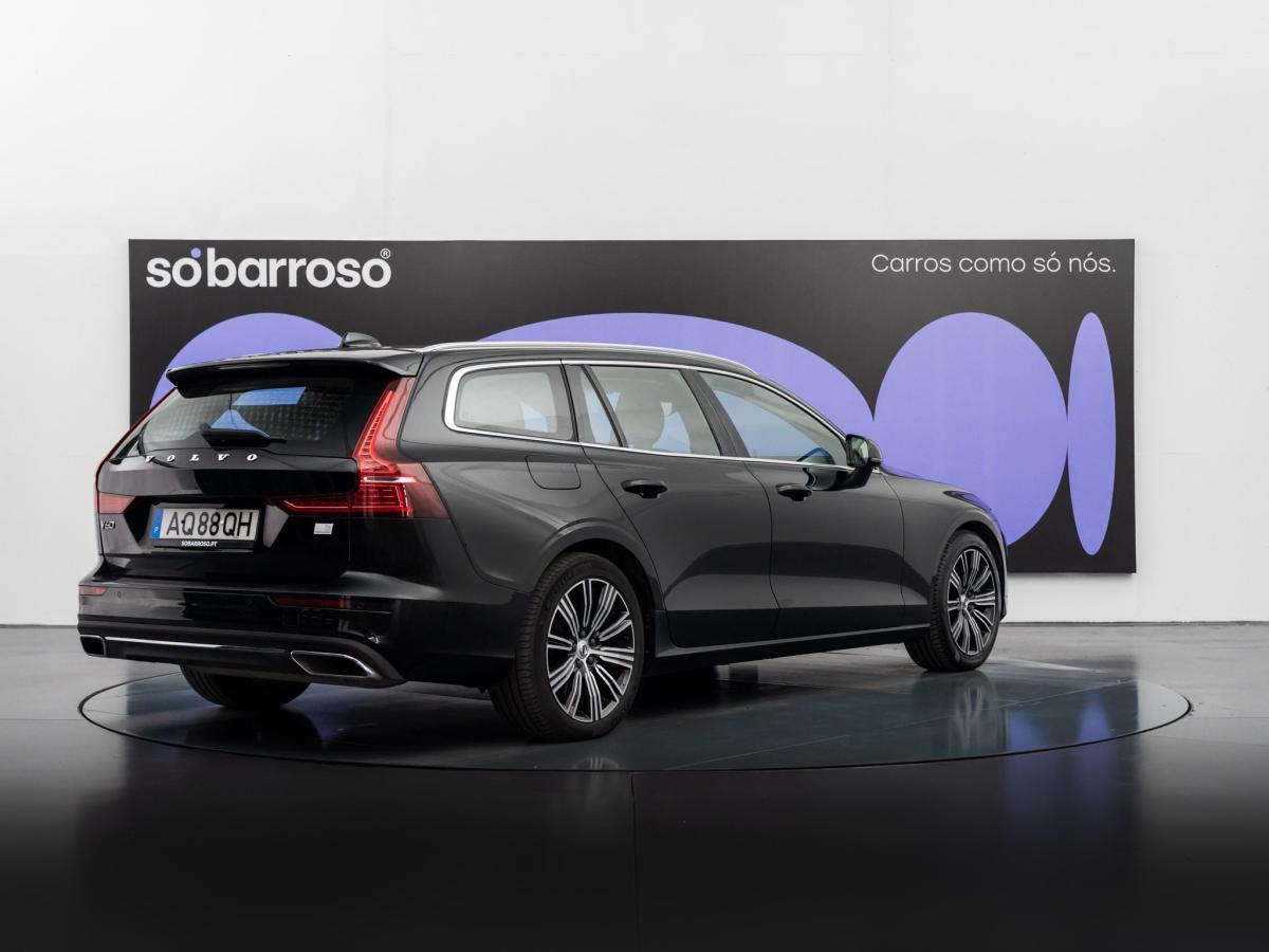 volvo-v60-2022-hibrido-a-gasolina-1969cc
