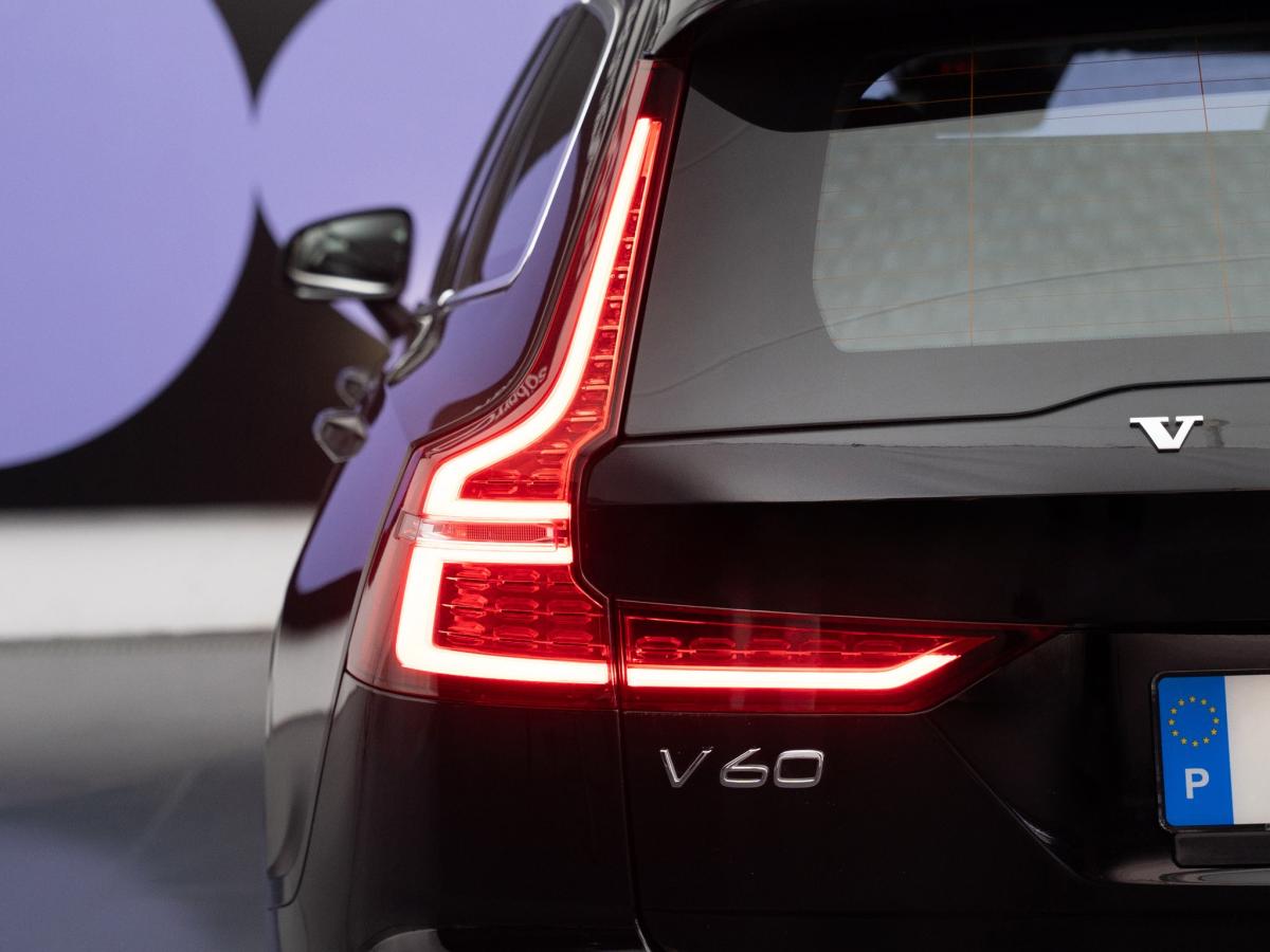 volvo-v60-2022-hibrido-a-gasolina-1969cc