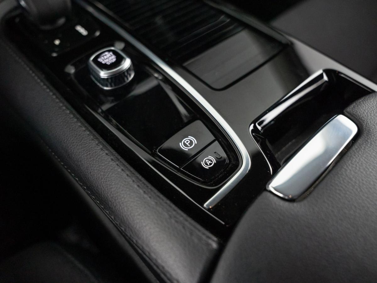 volvo-v60-2022-hibrido-a-gasolina-1969cc