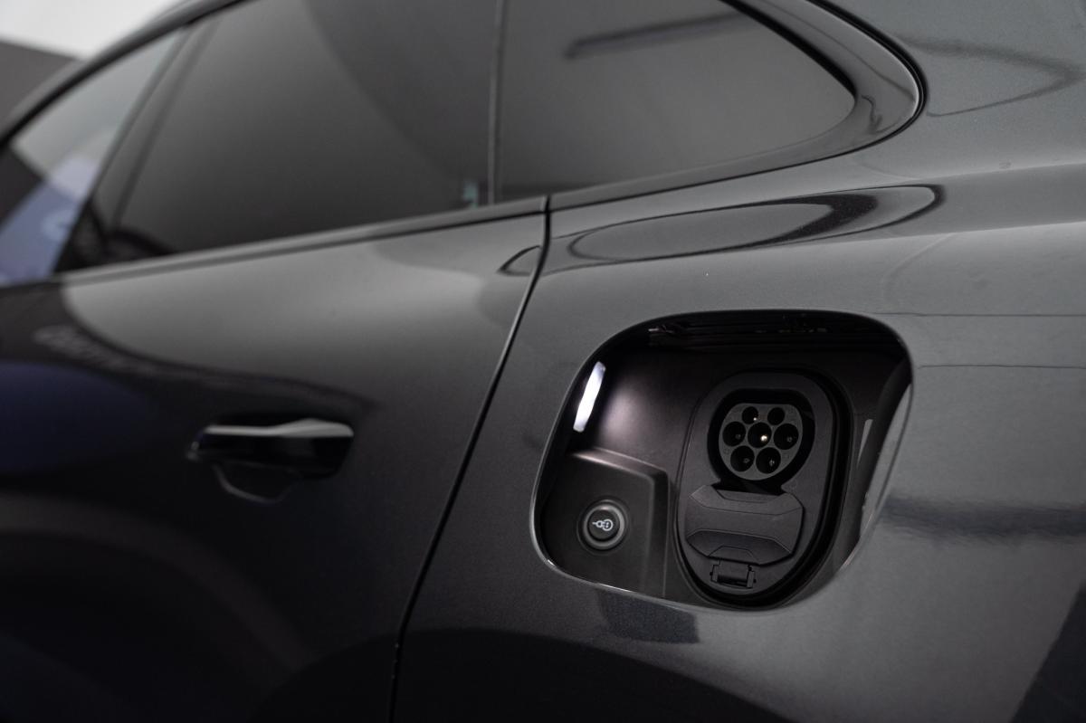 porsche-macan-2025-eletrico-500cc