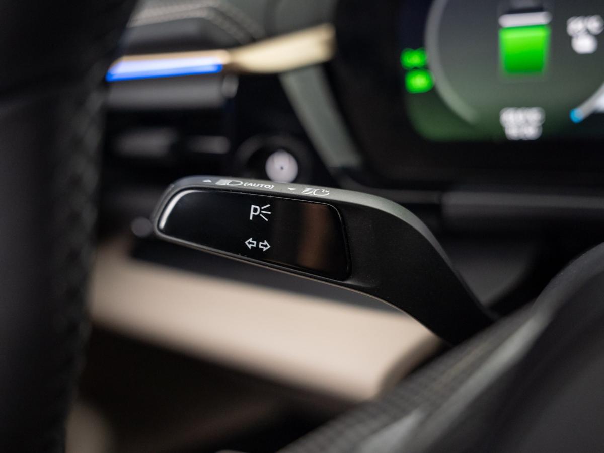 porsche-macan-2025-eletrico-500cc