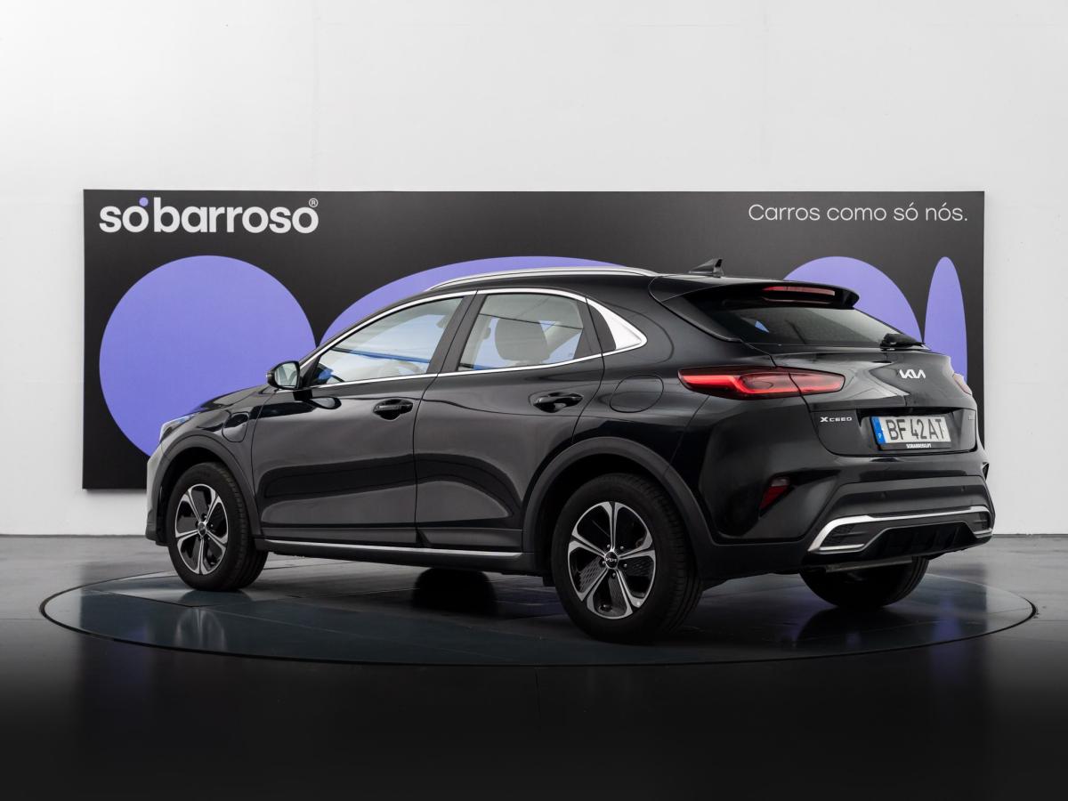 kia-xceed-2023-hibrido-a-gasolina-1580cc