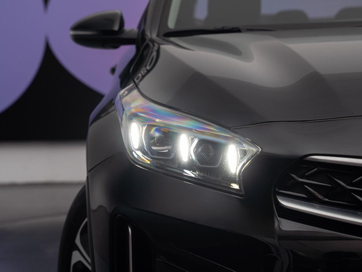 kia-xceed-2023-hibrido-a-gasolina-1580cc