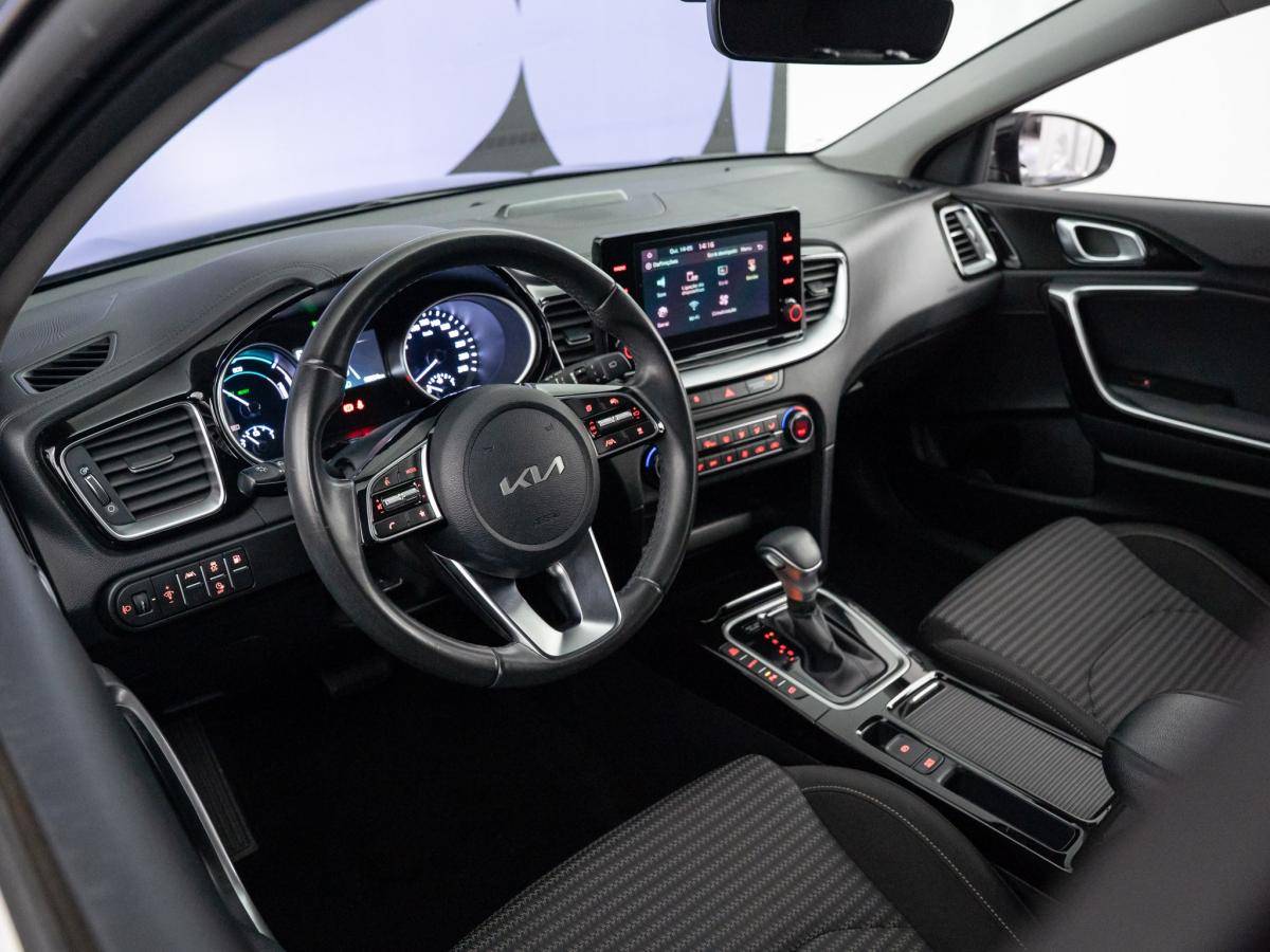 kia-xceed-2023-hibrido-a-gasolina-1580cc