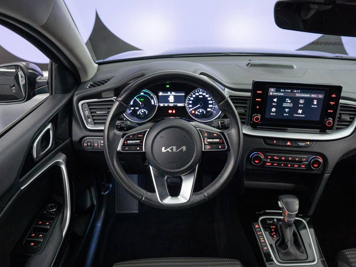 kia-xceed-2023-hibrido-a-gasolina-1580cc