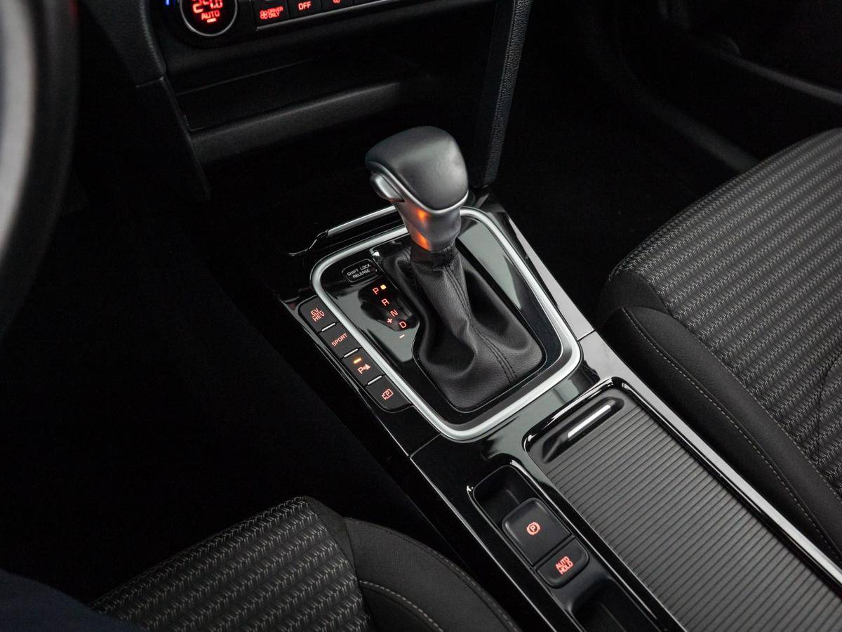 kia-xceed-2023-hibrido-a-gasolina-1580cc