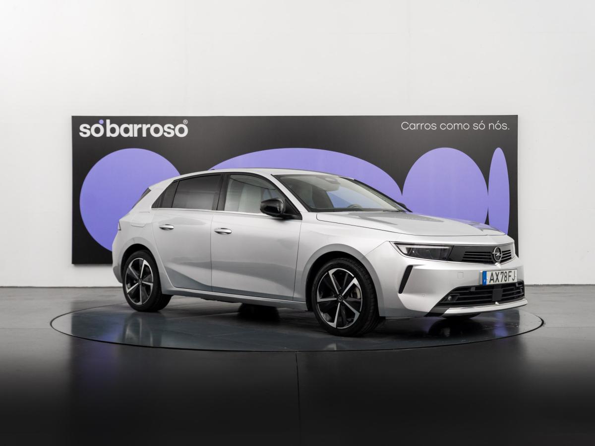 opel-astra-2023-hibrido-a-gasolina-1598cc