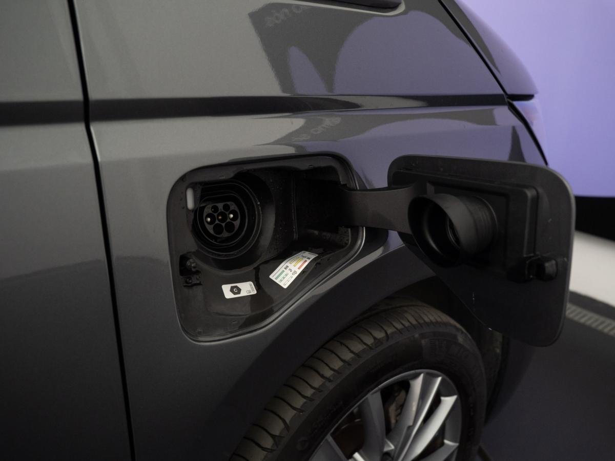 volkswagen-multivan-2022-hibrido-a-gasolina-1395cc