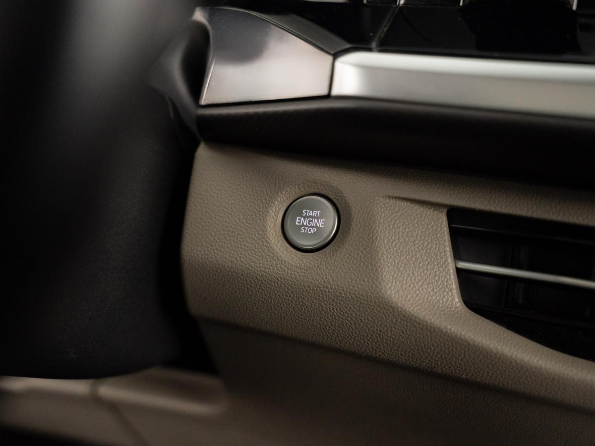 volkswagen-multivan-2022-hibrido-a-gasolina-1395cc