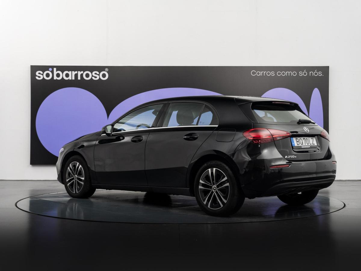 mercedes-benz-classe-a-2025-hibrido-a-gasolina-1332cc