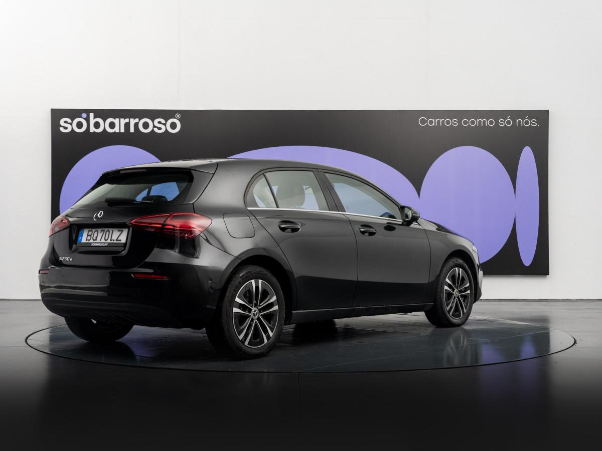 mercedes-benz-classe-a-2025-hibrido-a-gasolina-1332cc