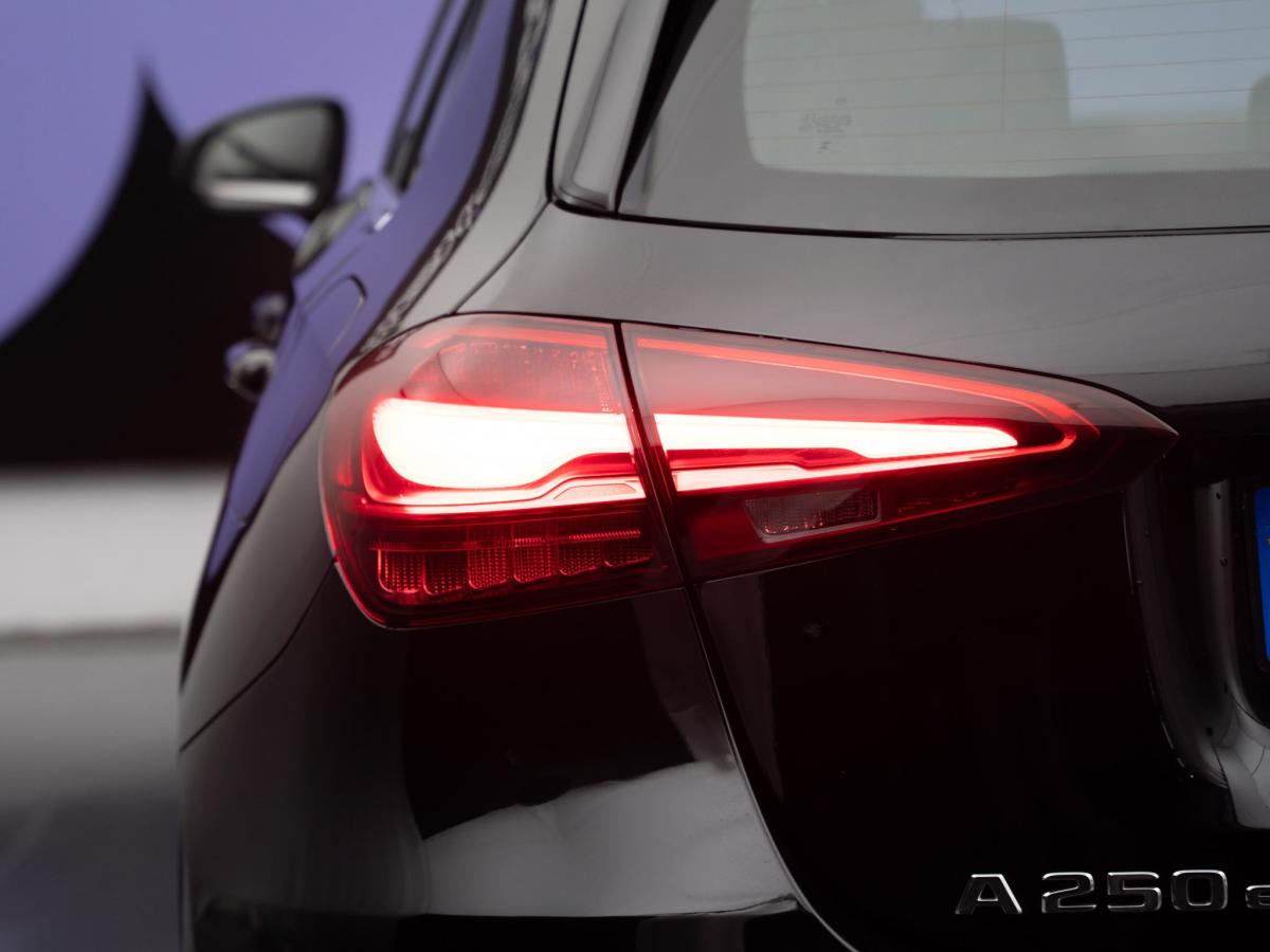 mercedes-benz-classe-a-2025-hibrido-a-gasolina-1332cc