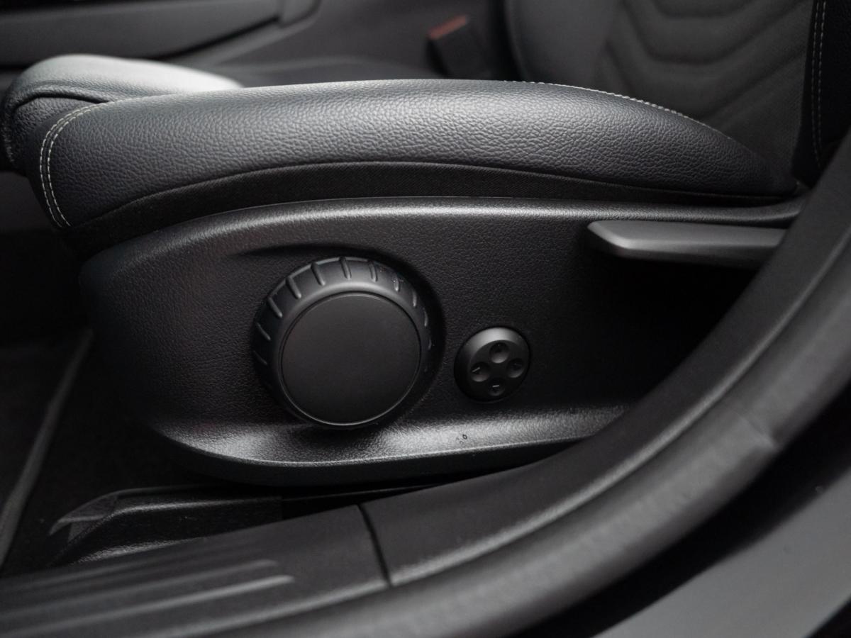 mercedes-benz-classe-a-2025-hibrido-a-gasolina-1332cc