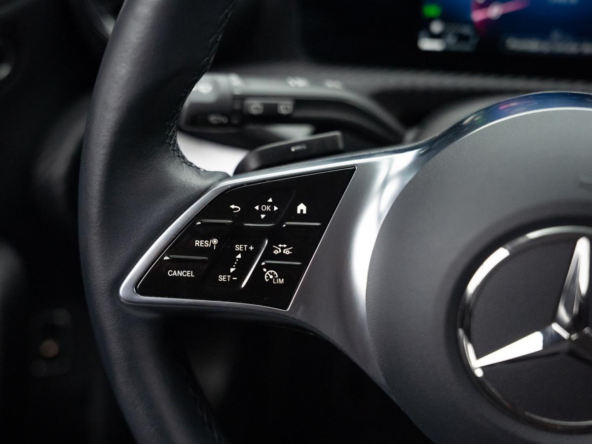 mercedes-benz-classe-a-2025-hibrido-a-gasolina-1332cc