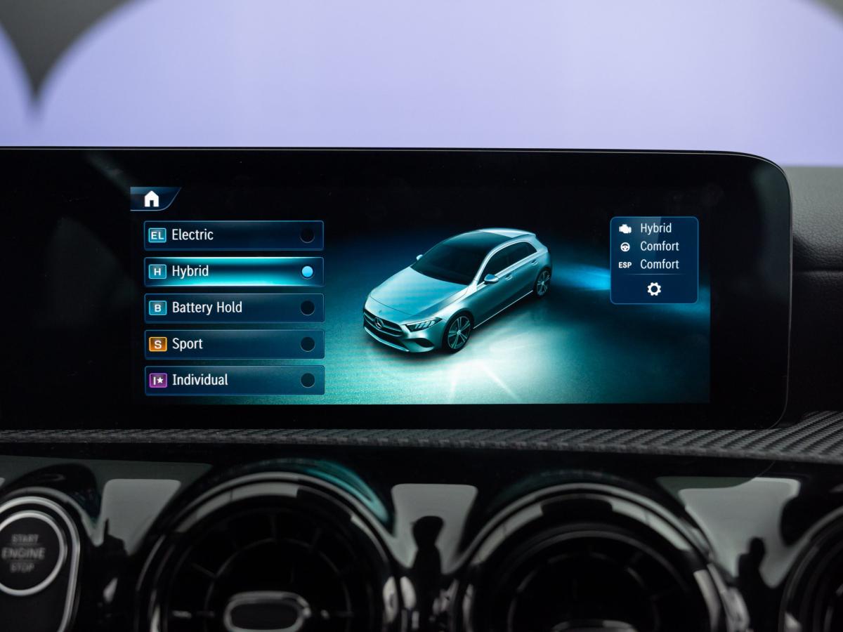 mercedes-benz-classe-a-2025-hibrido-a-gasolina-1332cc