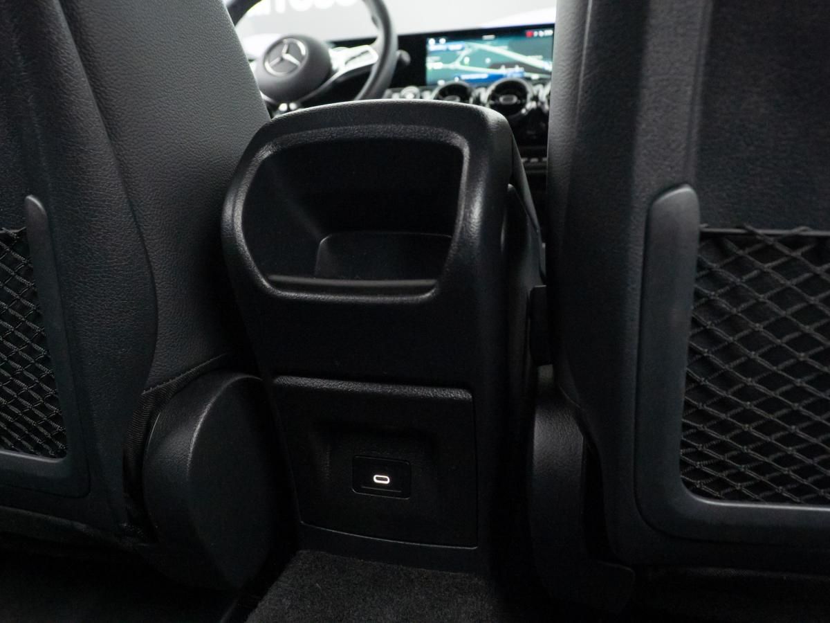 mercedes-benz-classe-a-2025-hibrido-a-gasolina-1332cc