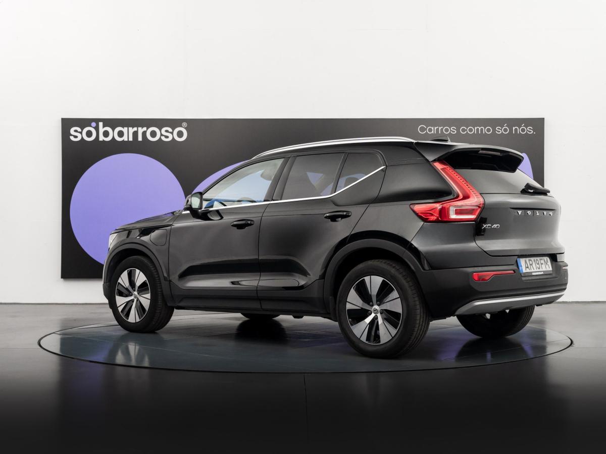 volvo-xc40-2022-hibrido-a-gasolina-1477cc