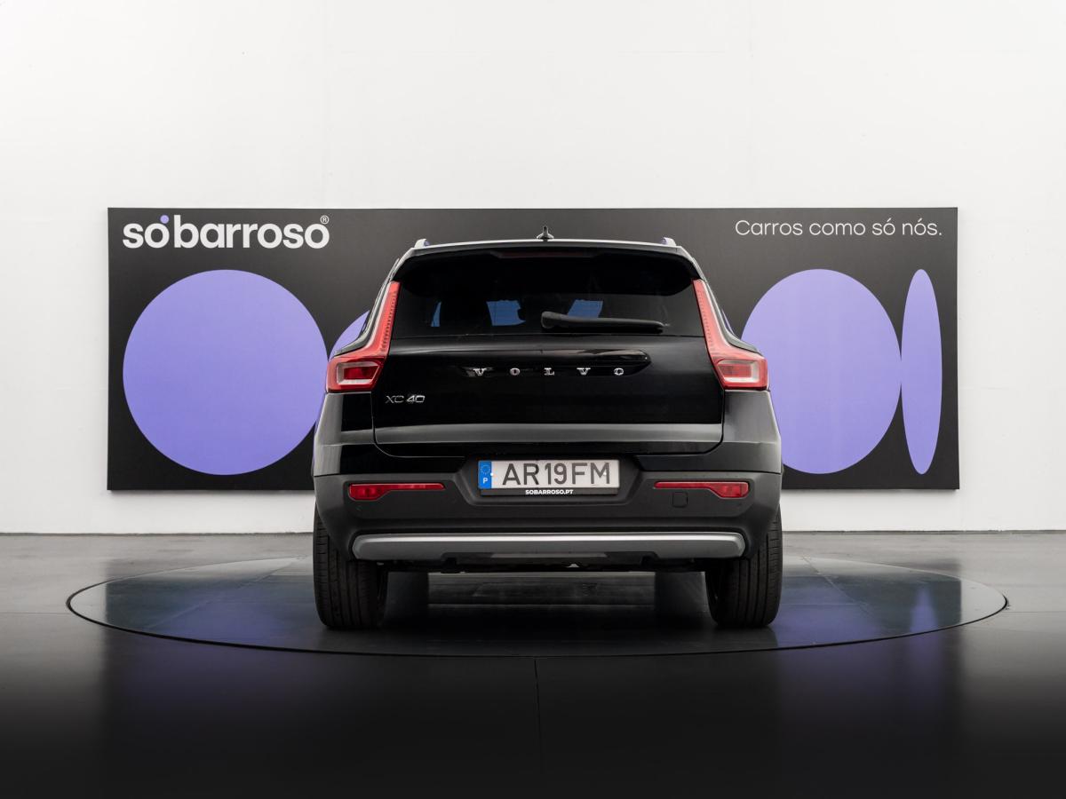 volvo-xc40-2022-hibrido-a-gasolina-1477cc
