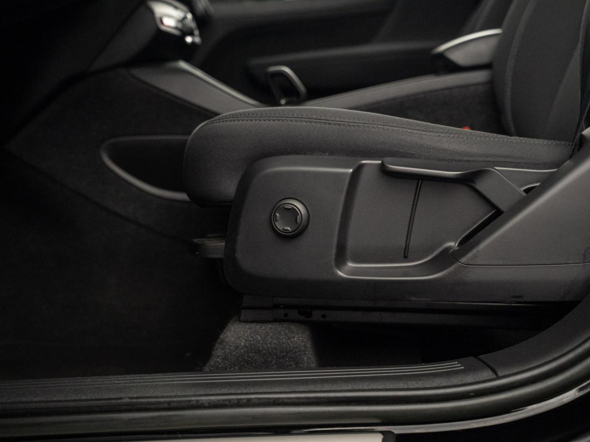 volvo-xc40-2022-hibrido-a-gasolina-1477cc