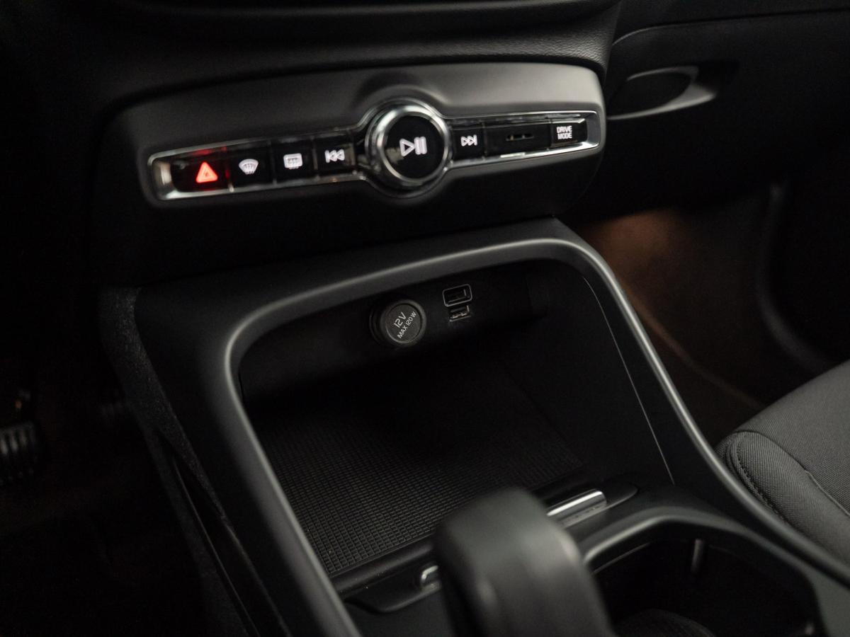 volvo-xc40-2022-hibrido-a-gasolina-1477cc