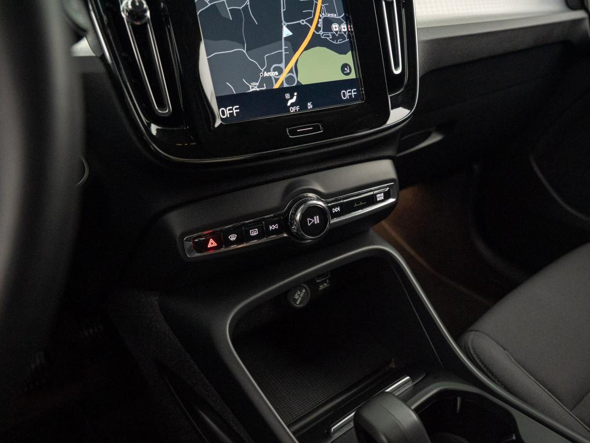 volvo-xc40-2022-hibrido-a-gasolina-1477cc