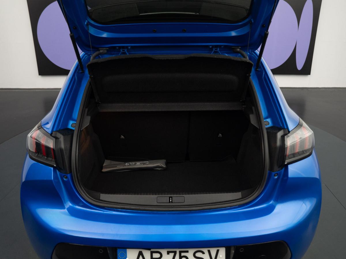 peugeot-208-2023-eletrico-500cc