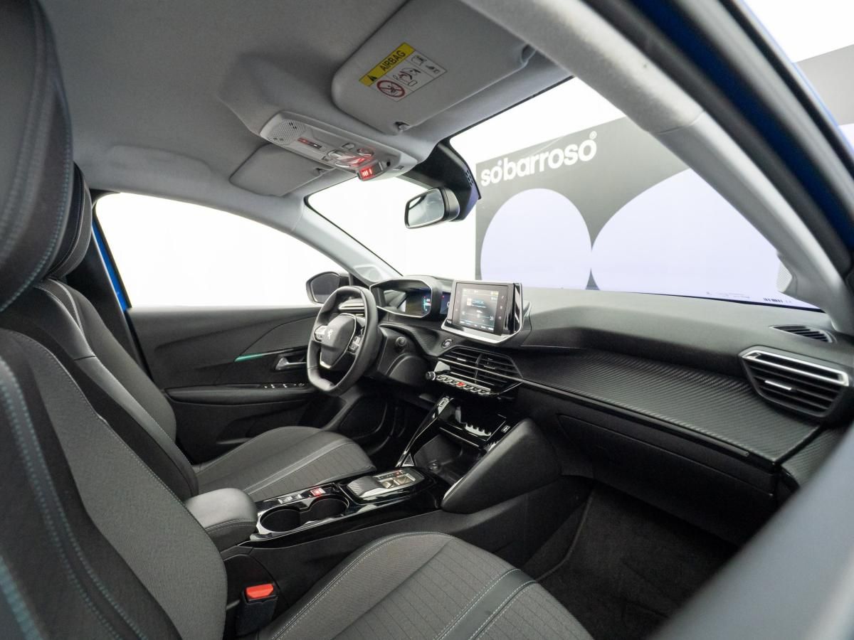 peugeot-208-2023-eletrico-500cc