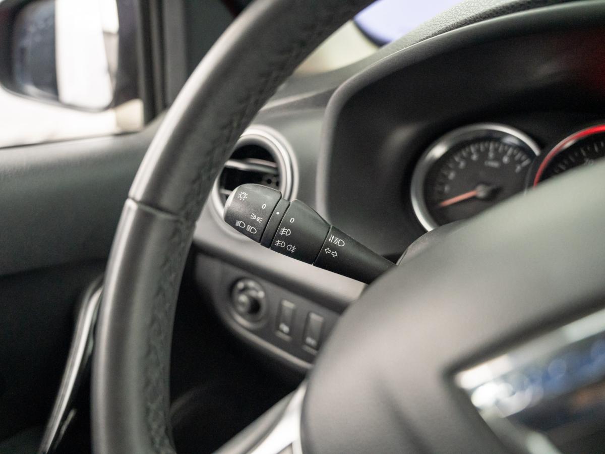 dacia-sandero-2019-gasolina-898cc