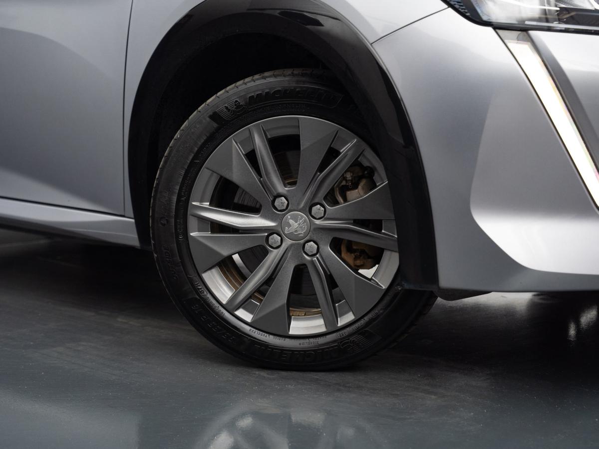 peugeot-208-2022-eletrico-500cc