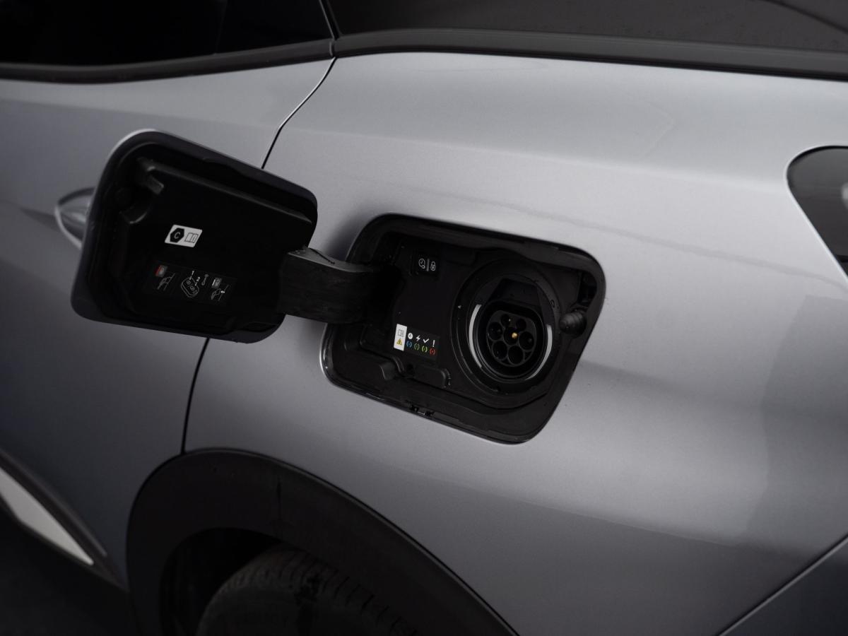 peugeot-3008-2021-hibrido-a-gasolina-1598cc
