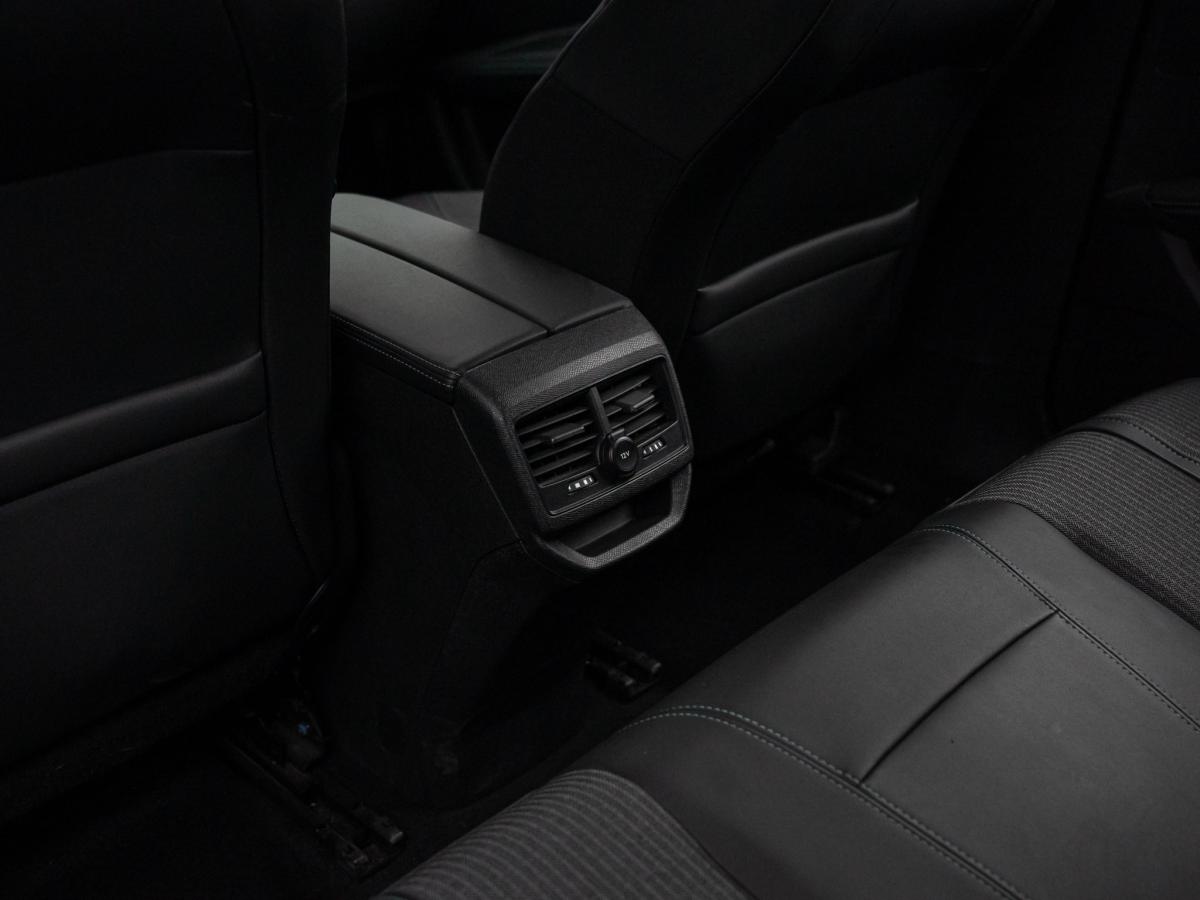 peugeot-3008-2021-hibrido-a-gasolina-1598cc