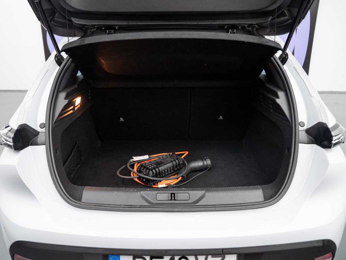 peugeot-308-2023-hibrido-a-gasolina-1598cc