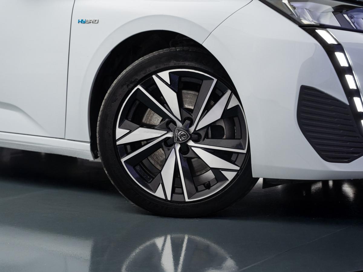 peugeot-308-2023-hibrido-a-gasolina-1598cc