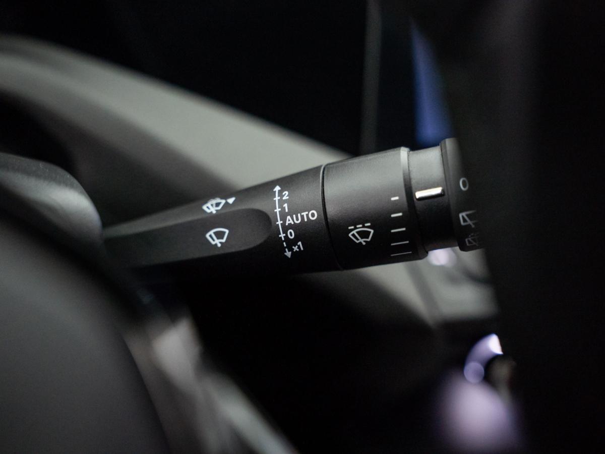 peugeot-308-2023-hibrido-a-gasolina-1598cc