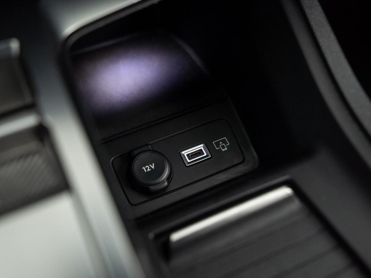 peugeot-308-2023-hibrido-a-gasolina-1598cc